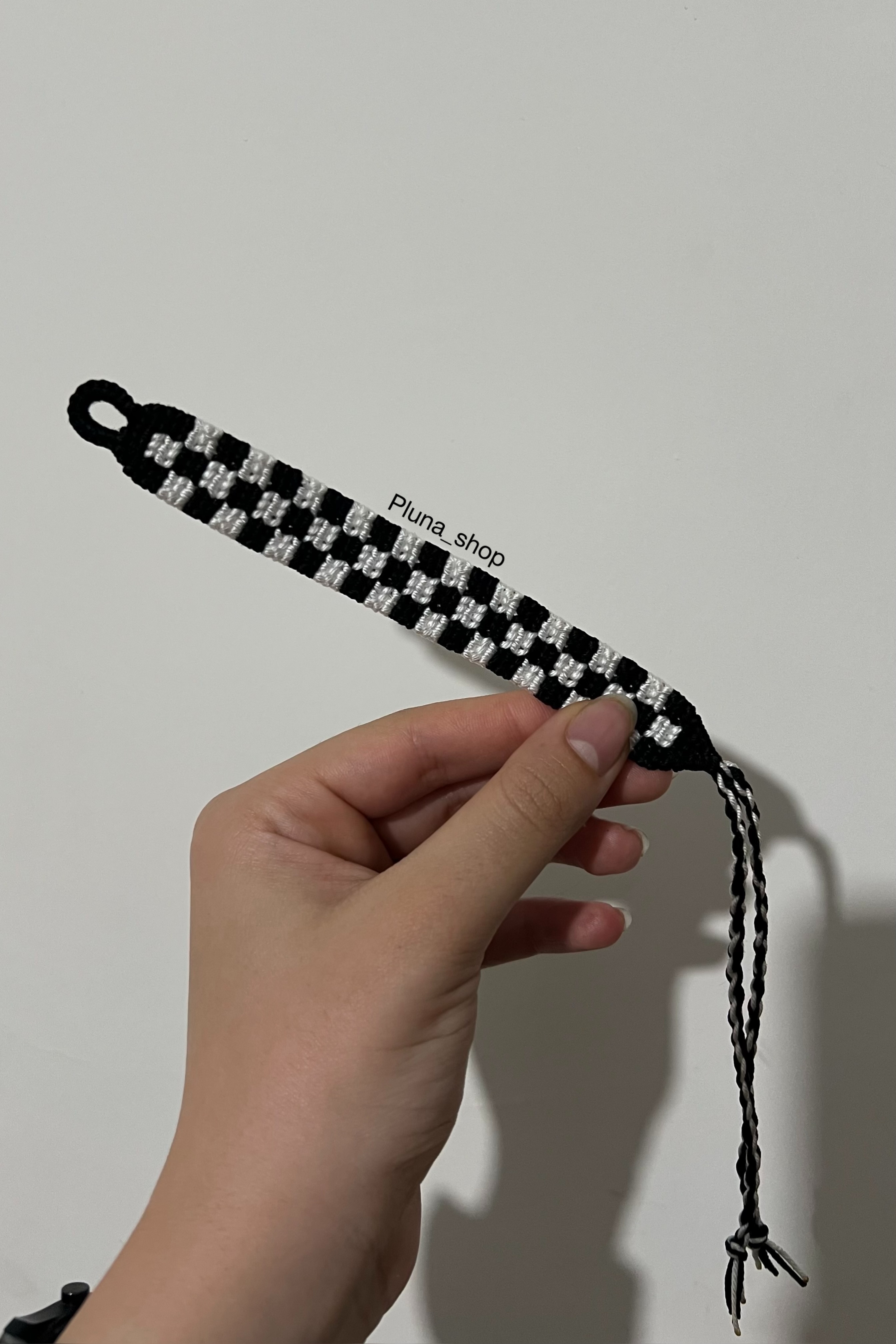 دستبند بافت شطرنجی