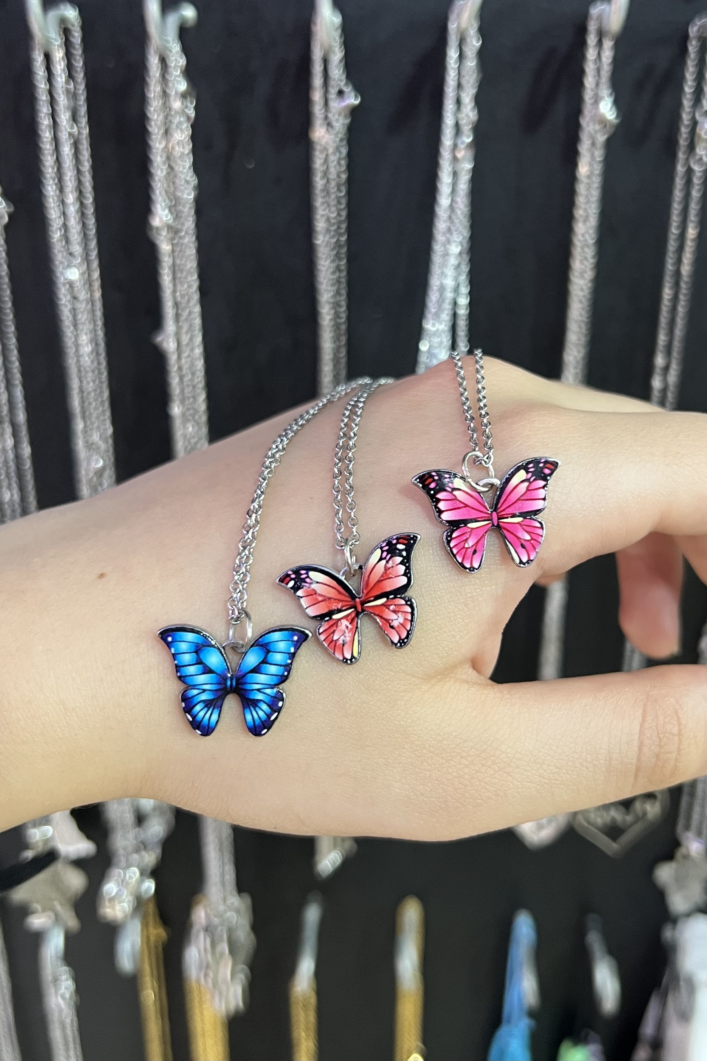 گردنبند پروانه