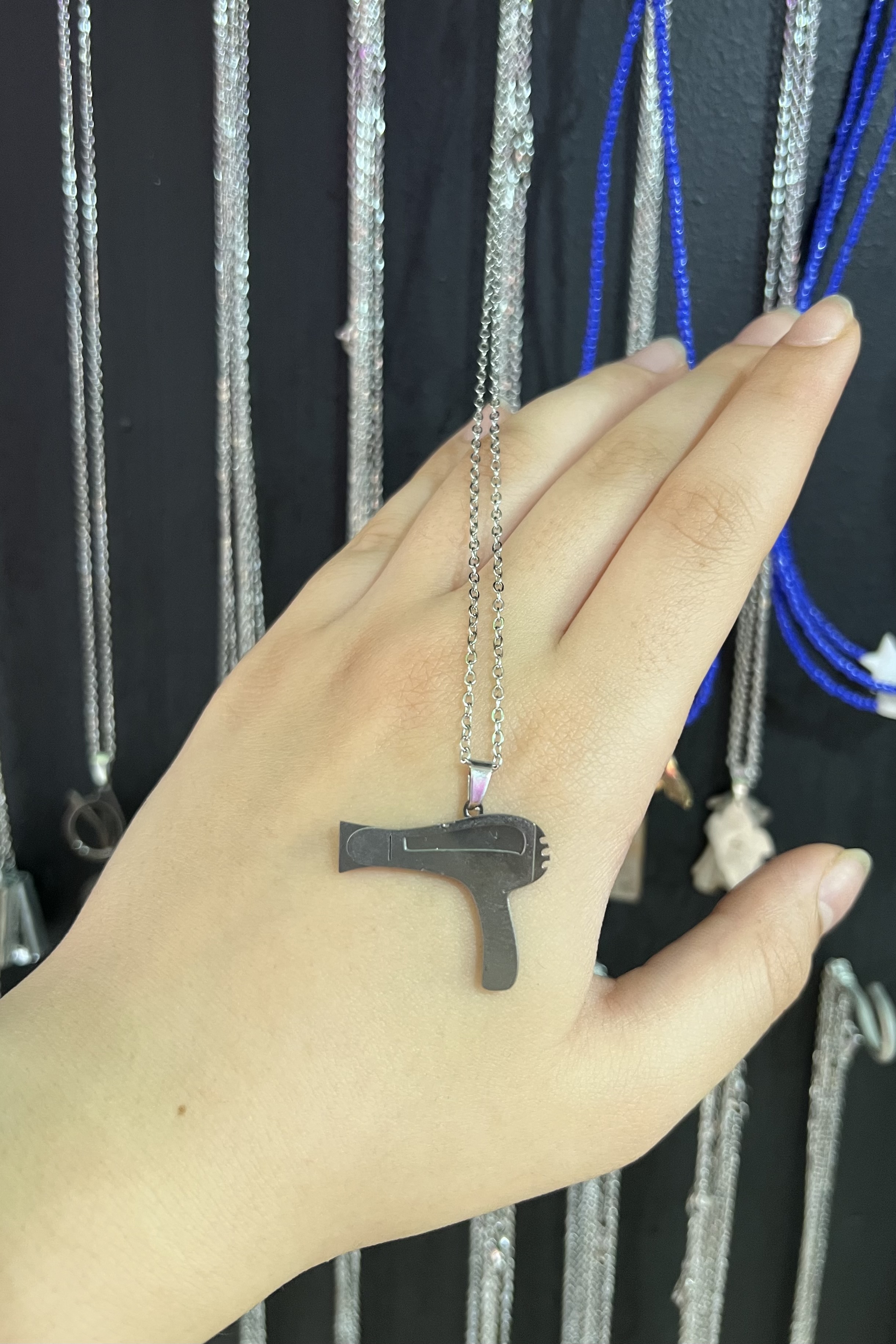 گردنبند سشوار