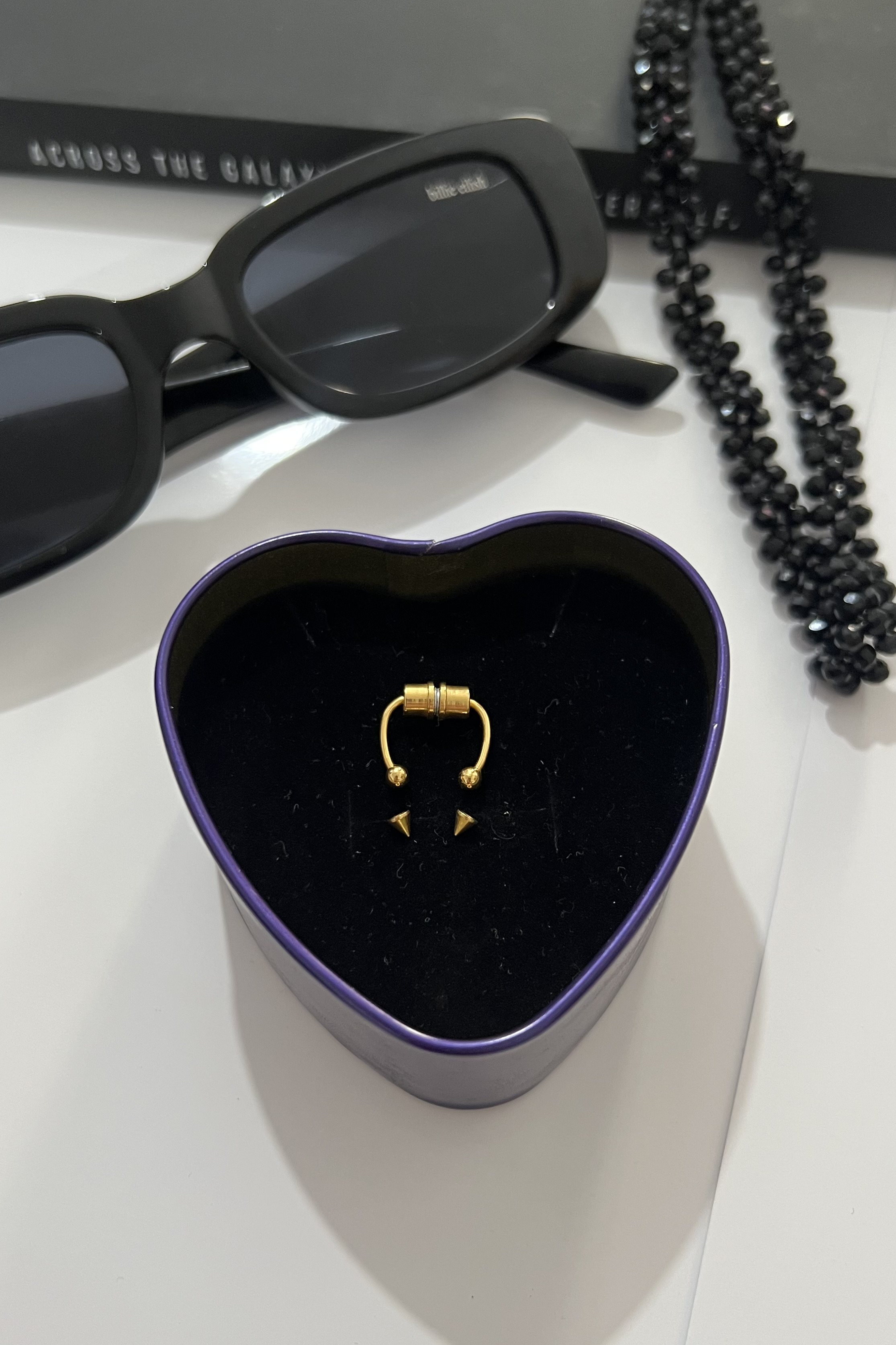 پیرسینگ فیک آهنربایی بینی