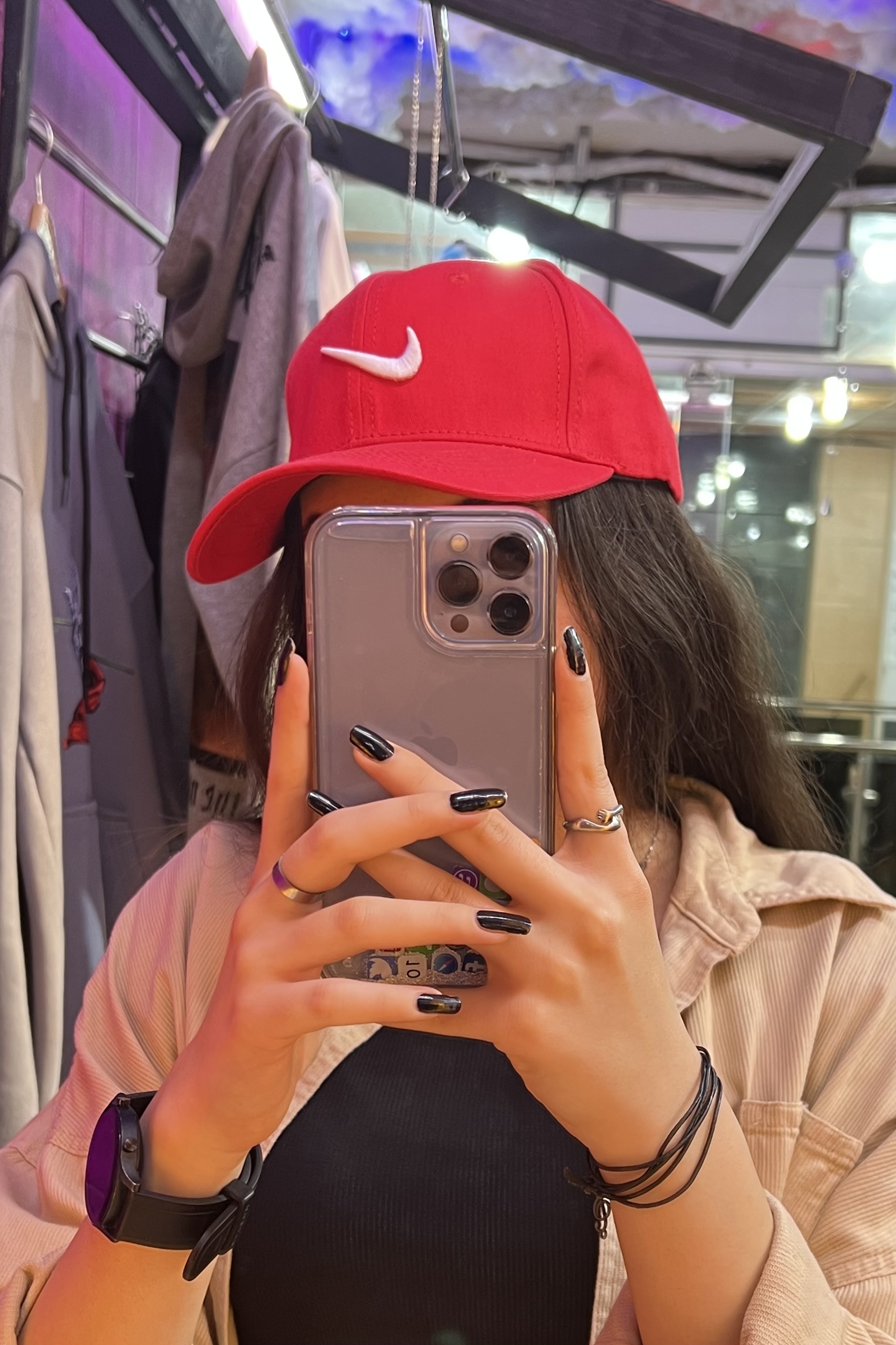 کلاه آفتابی نایک گلدوزی شده