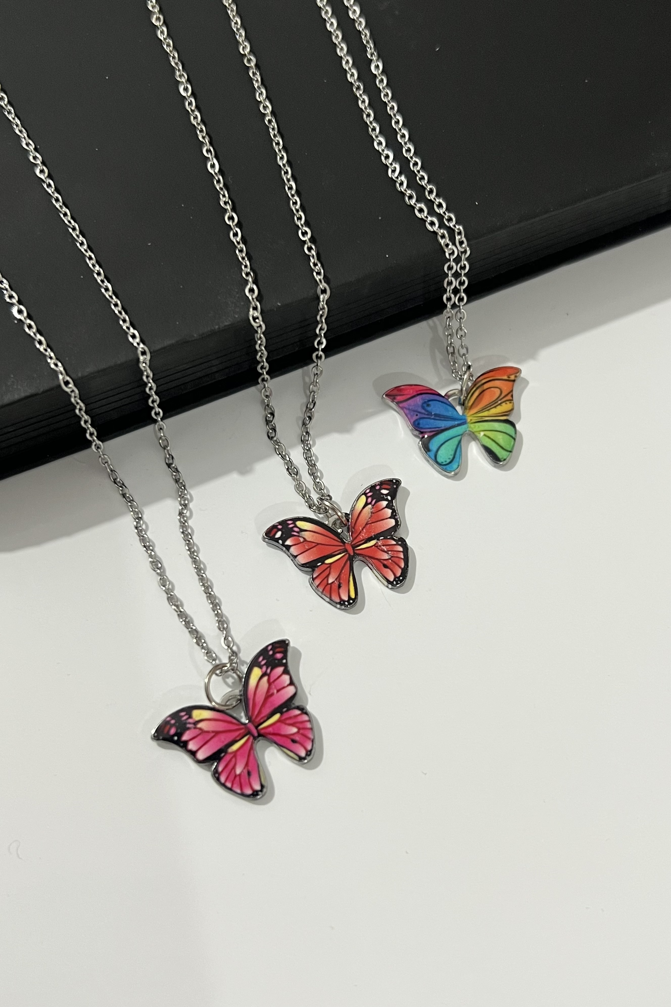 گردنبند پروانه