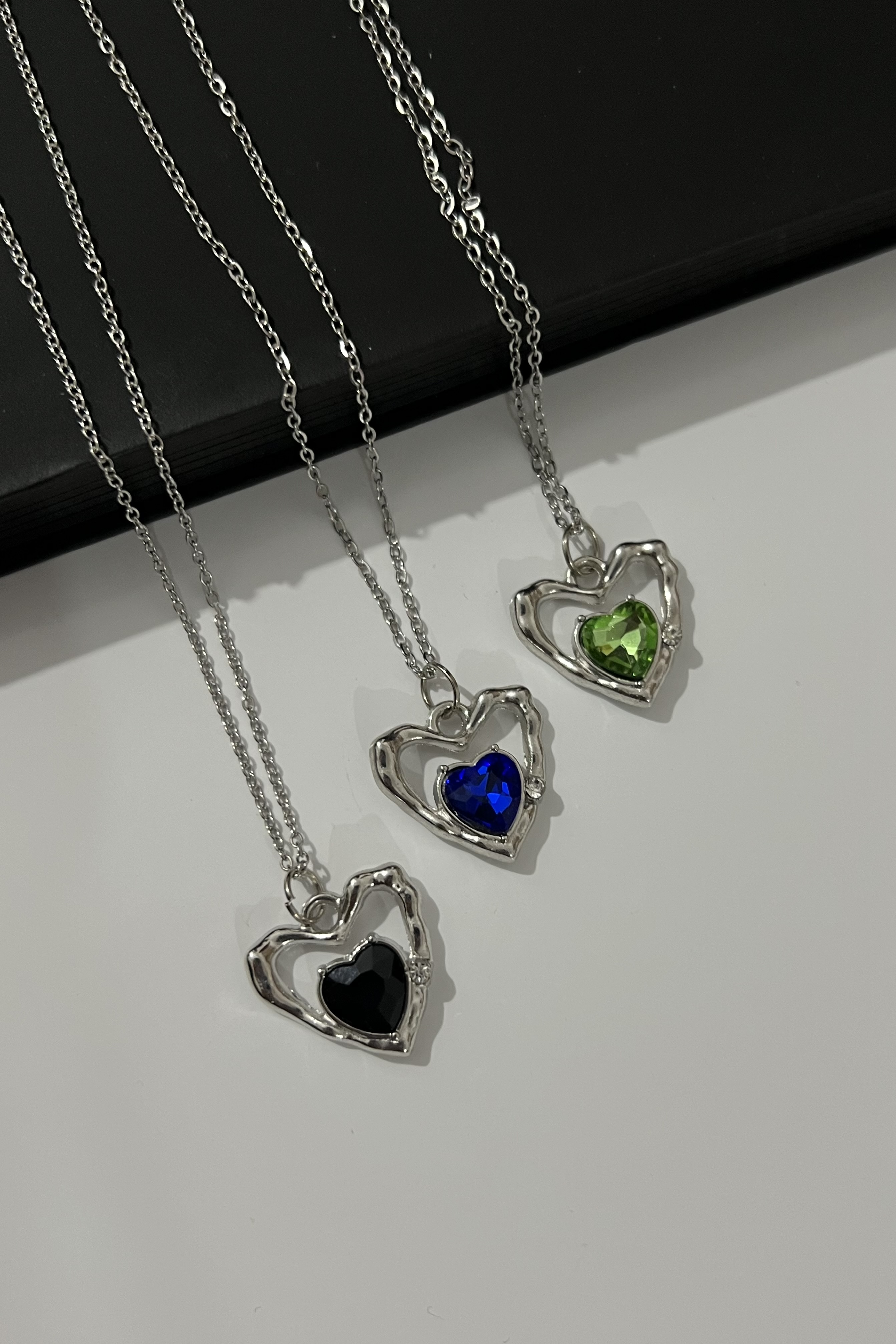 گردنبند قلب تک نگین